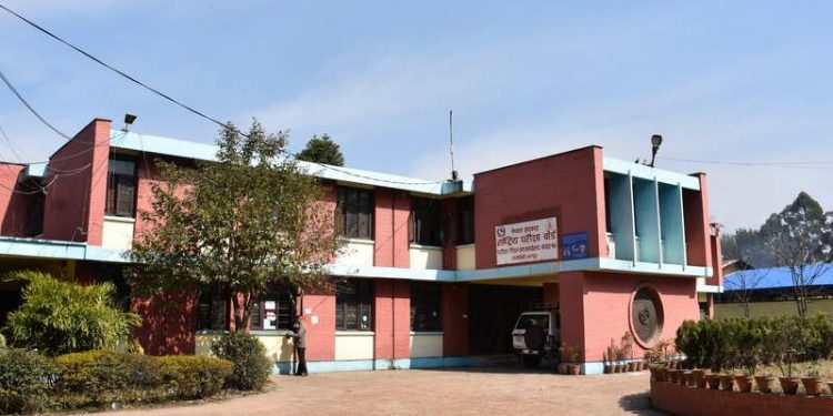 एसईई परीक्षालाई पुरानै शैली र संरचनामा सञ्चालन गर्ने