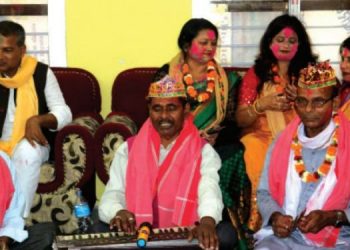 सखी बहिना मैथिलानी समुहद्वारा होली उत्सव मनायो