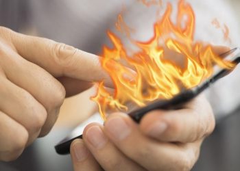 मोबाइल पड्किँदा किशोरीको मृत्यु