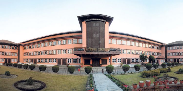 स्वास्थ्य मन्त्रालयलाई सर्वोच्चको अन्तरिम आदेश