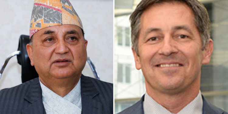 नेपालले अमेरिकासँग खोप र स्वास्थ्य सामाग्रीका लागि आग्रह गर्दै