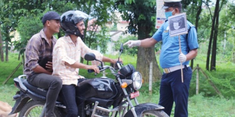 सर्वोच्चको अन्तरिम आदेशः मास्क नलगाउनेलाई जरिवाना गर्ने, होल्डिङमा  राख्ने  नगर्नु