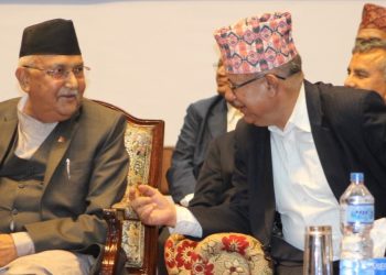 माधव नेपालसहित ११ सांसदसँग २४ घण्टे स्पष्टीकरण माग