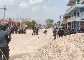 प्रभु साह सहभागी नगरसभामा झडप, प्रहरीद्वारा अश्रुग्यास प्रहार