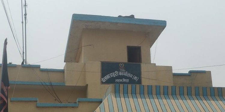 सिरहामा थुनामा रहेका एक जना फरार