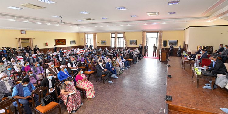 एमालेको केन्द्रीय कमिटीको बैठक प्रधानमन्त्री निवास बालुवाटारमा सुरु