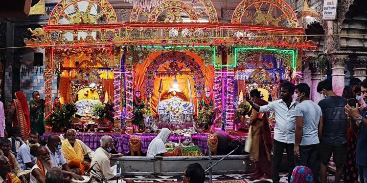 मिथिलाञ्चलमा झुलनोत्सव पर्वको रौनक