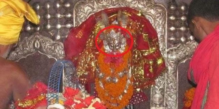 छिन्नमस्ता मन्दिरको मुकुट चोरी