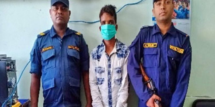 सर्लाही : दाइसँग झगडा गरिरहेका युवकबाट पेस्तोल बरामद