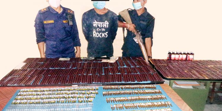 लागूऔषधसहित सिरहाबाट एक युवक पक्राउ