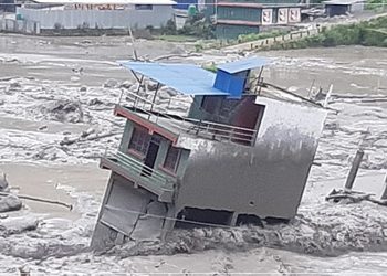 मेलम्ची बाढी अपडेट : नौ पक्की र आठ कच्ची घर बगायो