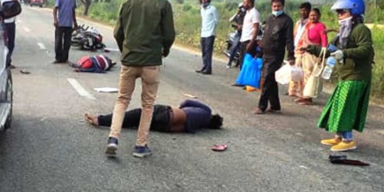 प्रदेश २ : दुई मोटरसाइकल ठोक्किँदा ३ जनाको मृत्यु