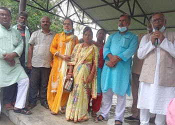 संविधान दिवसका अवसरमा प्रसिद्ध नोचा पोखरी सरसफाई गरियो