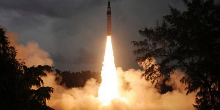 भारतद्वारा ५ हजार किलोमिटर टाढासम्म मार हान्न सक्ने मिसाइल परीक्षण