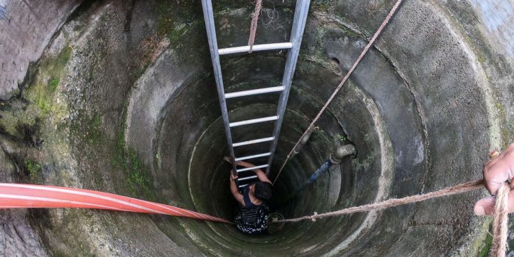 सिरहा : इनारभित्र भेटियो युवकको शव