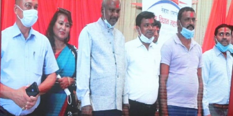 राजकुमार लेखी ५५ नेता-कार्यकर्तासहित एमालेमा प्रवेश