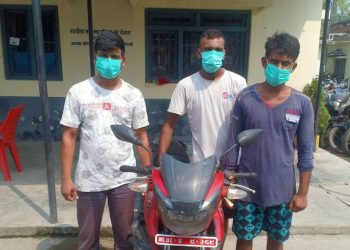 चोरीको मोटरसाइकलसहित वीरगञ्जबाट ३ जना पक्राउ