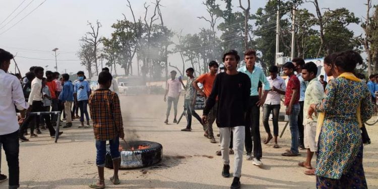 धनुषा :  सहमति पछि विद्यार्थीको आन्दोलन स्थगित