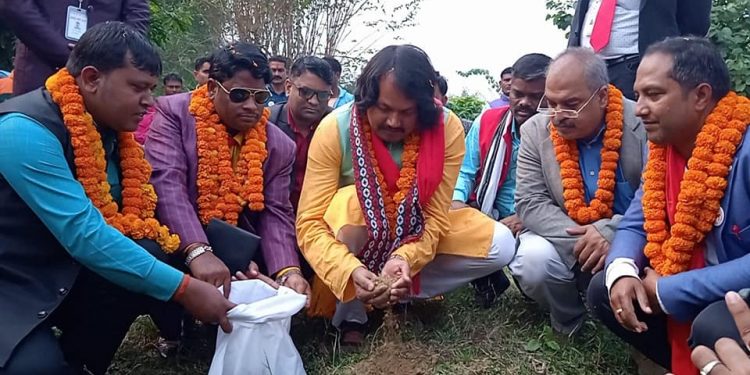 डा. सीके राउतले लुम्बिनीबाट सुरू गरे ‘जनमत माटो यात्रा’