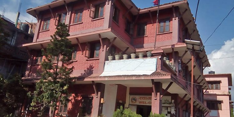 गौर नगरपालिकामा अख्तियारको छापा