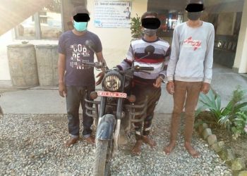 मोटरसाइकल चोरेको आरोपमा ३ जना युवा पक्राउ