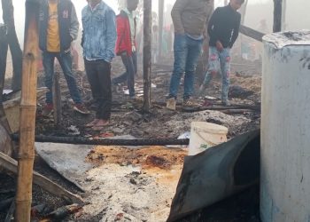 मुखियापट्टी मुसहरनियास्थित एक घरमा आगलागि हुँदा ५० लाख बराबरको क्षति