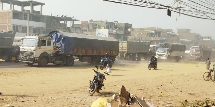 सिरहा : चार घण्टापछि खुल्यो राजमार्ग