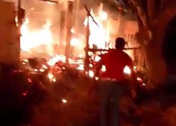 धनुषा: किसानको घर र धानमा अज्ञात समुहद्वारा आगजनि, लाखौंको क्षति