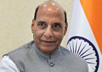 शिर झुकाउनु परे पनि नेपालसँग सम्बन्ध बिगार्दैनौँ : भारतीय रक्षा मन्त्री सिंह