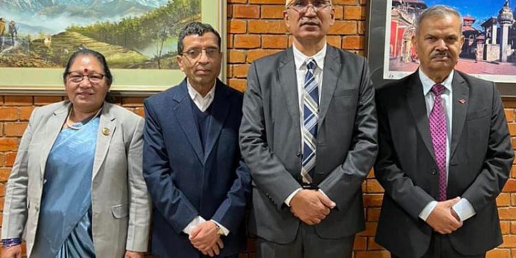 एमालेका उपाध्यक्ष पौडेलसहितका नेता चीन प्रस्थान