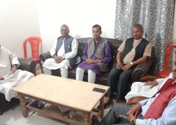 दिनेशको समर्थन योगेन्द्रलाई