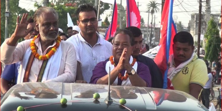 स्वतन्त्र उम्मेदवार बलरामको शक्ति प्रदर्शनमा हजारौँ समर्थक जुटे