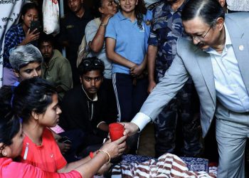 निहारिकाले तोडिन् अनसन
