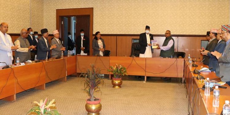 संसदीय छानबिन समितिले सभामुख बुझायो प्रतिवेदन