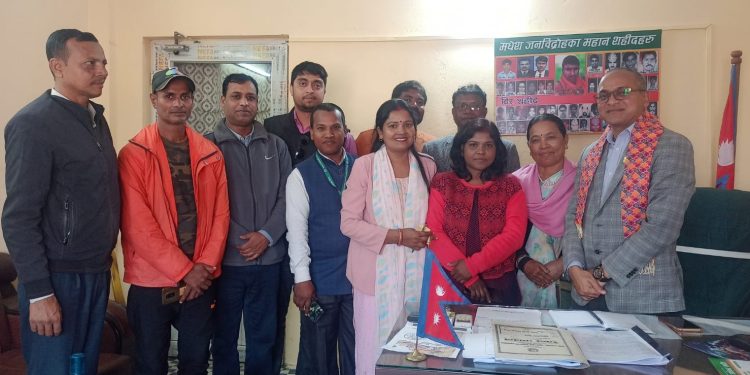 खाद्य ऐन निर्माणका लागि मन्त्री कुशवाहालाई बुझाइयो ज्ञापनपत्र