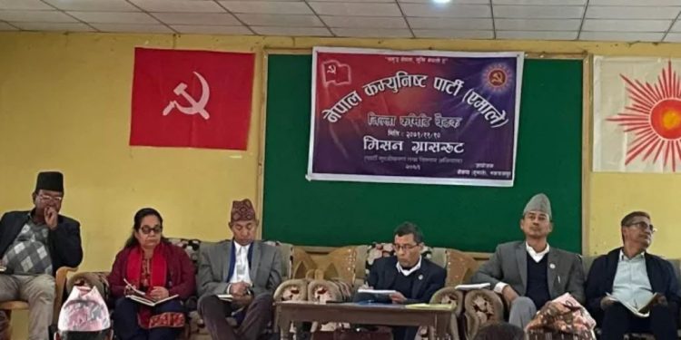 एमालेको ‘मिसन ग्रासरूट’मा ‘हिन्दुराष्ट्र’को प्रस्ताव