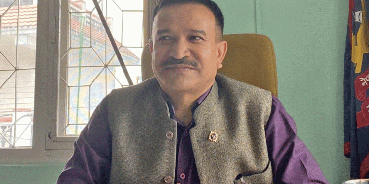 नेपाल प्रहरीको प्रमुखमा वसन्तबहादुर कुँवर नियुक्त