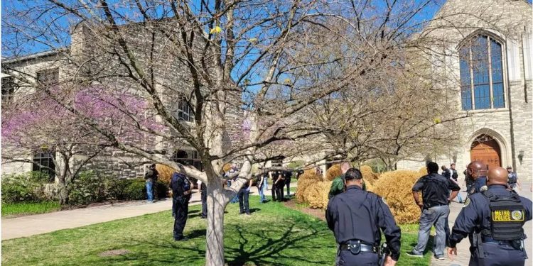 अमेरिकाको स्कुलमा गोली चल्दा ३ बालबालिकासहित ६ जनाको मृत्यु