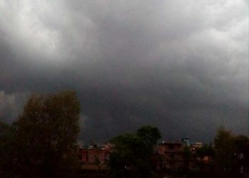 पहाडी भू–भागका थोरै स्थानहरूमा मेघ गर्जन\चट्याङ्गसहित हल्का वर्षाको सम्भावना