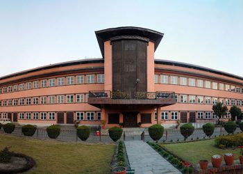 प्रधानमन्त्री विरुद्ध दायर मुद्दामा सर्वोच्च अन्तरिम आदेश दिन मानेन