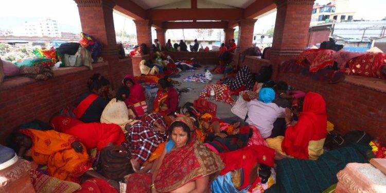 वार्ताका लागि गृहमन्त्री शान्ति बाटिका आउनु पर्ने मिटरब्याजीहरुको अडान