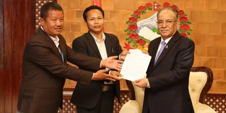 प्रदेशको नामाकरण गर्न माग गर्दै प्रधानमन्त्रीसमक्ष ज्ञापनपत्र पेस