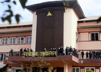 मताधिकार नदिएको विषयमा सरकारको नाममा कारण देखाउ आदेश जारी