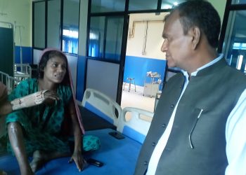 जनप्रतिनिधिको पहलमा अस्पतालमा अलपत्र परेकी महिलाको उद्धार