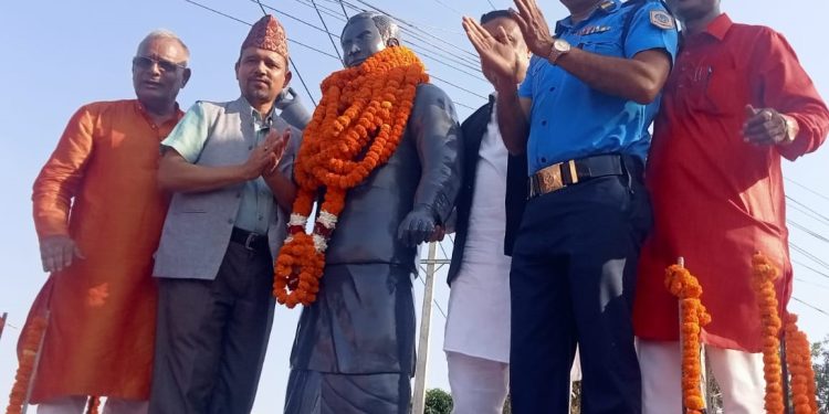शहिद दुर्गानन्द झाको प्रतिमा अनावरण