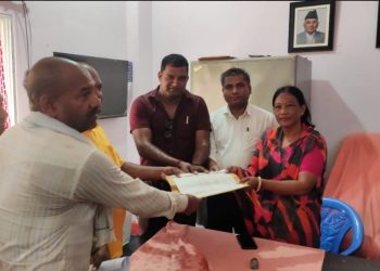 गाउँपालिका अध्यक्षको कार्यप्रति असन्तुष्ट हुँदै पाँच राजनीतिक दलले बुझाए ज्ञापनपत्र