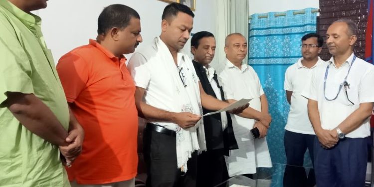 मधेश प्रदेशमा नयाँ सरकार गठनको दाबी, कांग्रेसका नेता यादव मुख्यमन्त्रीका दाबेदार